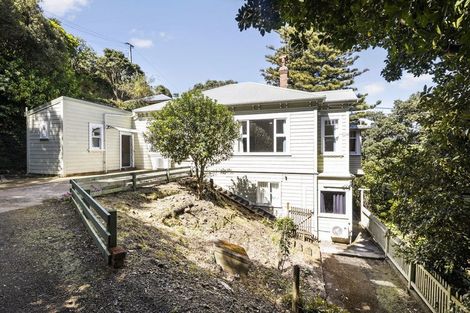 Photo of property in 74 Sar Street, Wadestown, Wellington, 6012