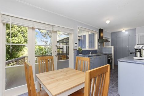 Photo of property in 9 James Scott Place, Te Atatu South, Auckland, 0602