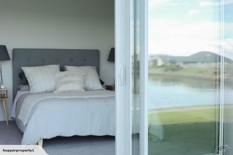 Photo of property in 6 Poaka Place, One Tree Point, 0118