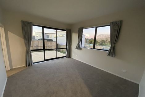 Photo of property in 8 Ahorangi Road, Silverdale, 0932