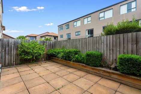 Photo of property in 2/274 Armagh Street, Christchurch Central, Christchurch, 8011