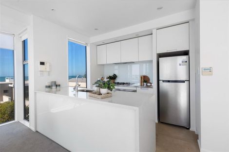 Photo of property in 9/22 Esplanade, Sumner, Christchurch, 8081