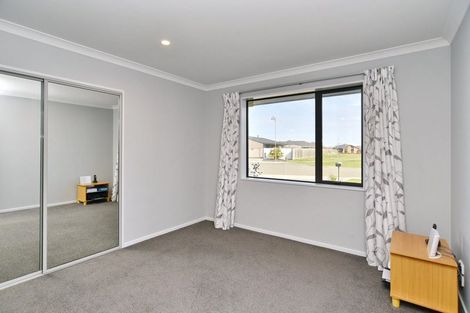 Photo of property in 11 Wearing Place, Kaiapoi, 7630