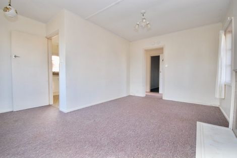 Photo of property in 2/162 Forrest Hill Road, Forrest Hill, Auckland, 0620