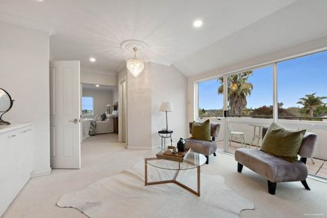 Photo of property in 26 Anaheim Boulevard, Shamrock Park, Auckland, 2016