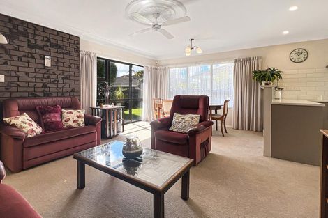 Photo of property in 8/66 Rathgar Road, Henderson, Auckland, 0610