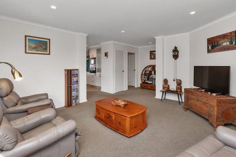 Photo of property in 59 Kowi Lakes Drive, One Tree Point, 0118