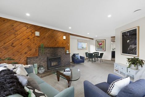 Photo of property in 49 Cron Avenue, Te Atatu South, Auckland, 0610