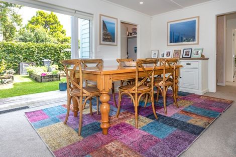 Photo of property in 107 Riverview Road, Whangamata, 3620