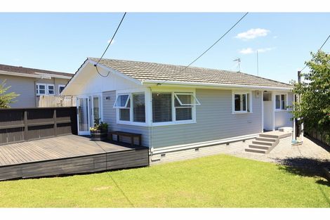 Photo of property in 1/14 James Street, Bayview, Auckland, 0629