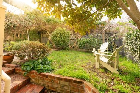 Photo of property in 16 Saint Mary Street, Thorndon, Wellington, 6011