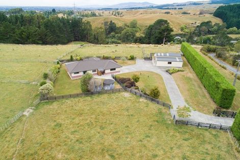 Photo of property in 32 Stoneleigh Lane, Aokautere, Palmerston North, 4471