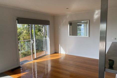 Photo of property in 39 Tawini Road, Titirangi, Auckland, 0604
