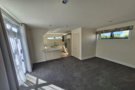 Photo of property in 132 Withells Road, Avonhead, Christchurch, 8042