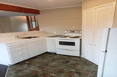 Photo of property in 240 Albany Heights Road, Albany Heights, Albany, 0792