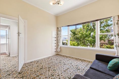 Photo of property in 64 Duncan Terrace, Kilbirnie, Wellington, 6022