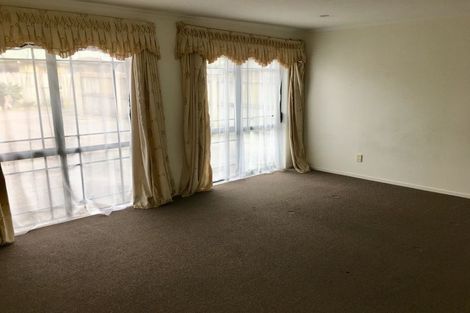 Photo of property in 76 Medvale Avenue, Flat Bush, Auckland, 2019
