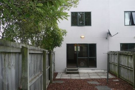 Photo of property in 10/6 John Jennings Drive, Oteha, Auckland, 0632