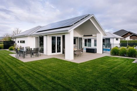 Photo of property in 109 Saint Kilda Road, Cambridge, 3434