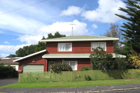 Photo of property in 7 Porter Avenue, Te Atatu South, Auckland, 0610