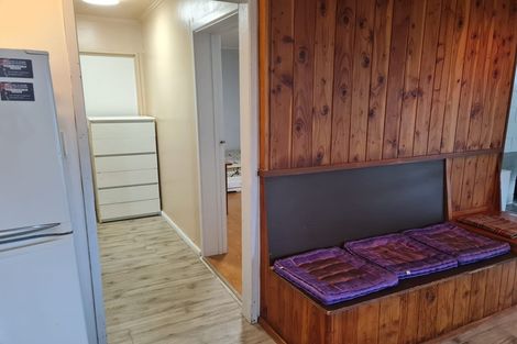 Photo of property in 15 Noeleen Street, Glenfield, Auckland, 0629