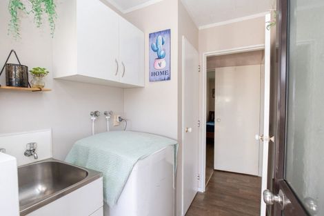 Photo of property in 5 Parfitt Place, Ngatea, 3503