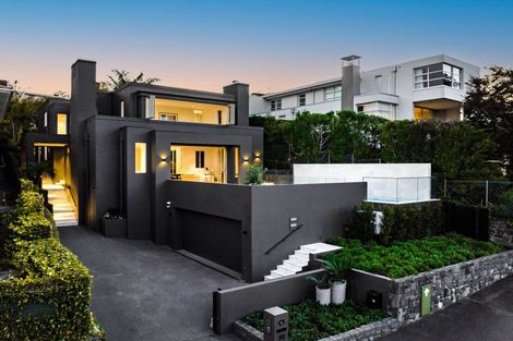 Photo of property in 30 Ridings Road, Remuera, Auckland, 1050