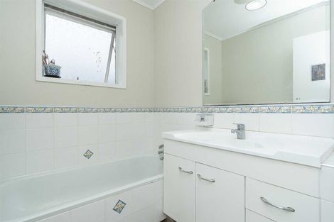 Photo of property in 21 Exeter Street, Glenview, Hamilton, 3206