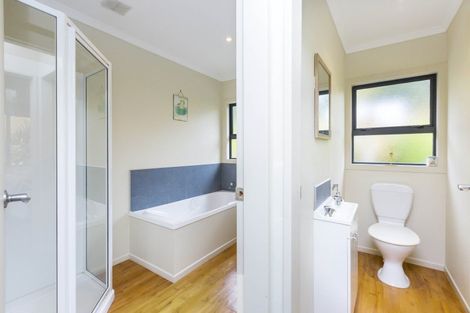 Photo of property in 182 Karapoti Road, Craigs Flat, Upper Hutt, 5372