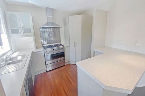 Photo of property in 84 Bowhill Road, New Brighton, Christchurch, 8083