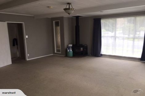 Photo of property in 35 Brightwater Crescent, Totara Park, Upper Hutt, 5018