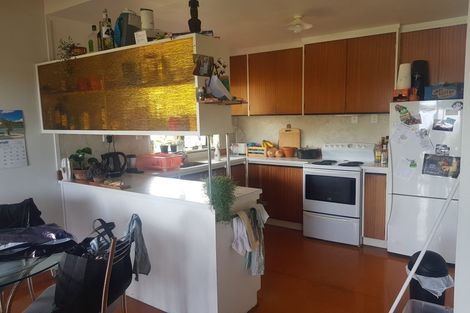 Photo of property in 22 Tindalls Bay Road, Tindalls Beach, Whangaparaoa, 0930