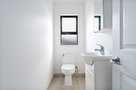 Photo of property in 14a Strid Road, Te Atatu South, Auckland, 0610