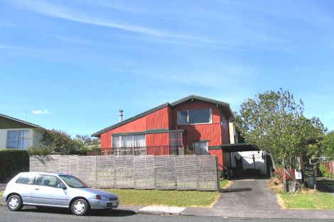 Photo of property in 1/112 Sycamore Drive, Sunnynook, Auckland, 0620