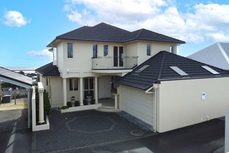Photo of property in 448 Devon Street West, Lynmouth, New Plymouth, 4310