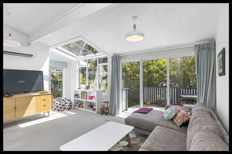 Photo of property in 11a Box Hill, Khandallah, Wellington, 6035