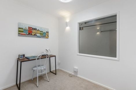 Photo of property in 8a Langton Road, Stanmore Bay, Whangaparaoa, 0932