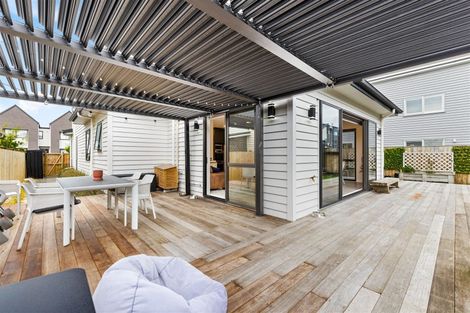 Photo of property in 19 Hangar Lane, Whenuapai, Auckland, 0618