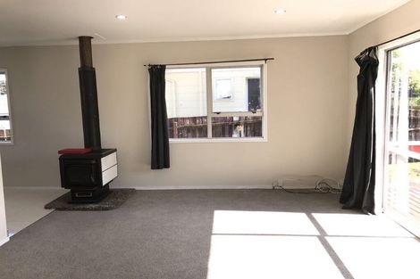 Photo of property in 7 Secretariat Place, Randwick Park, Auckland, 2105