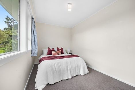 Photo of property in 4 Thomson Grove, Stokes Valley, Lower Hutt, 5019