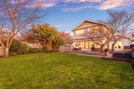 Photo of property in 28 Tui Street, Fendalton, Christchurch, 8041