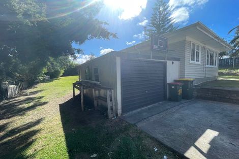 Photo of property in 10 Christmas Road, Manurewa, Auckland, 2102