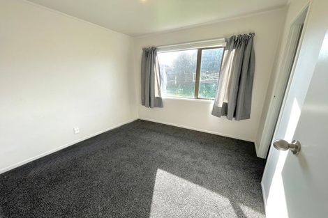 Photo of property in 43 Sharland Avenue, Manurewa, Auckland, 2102