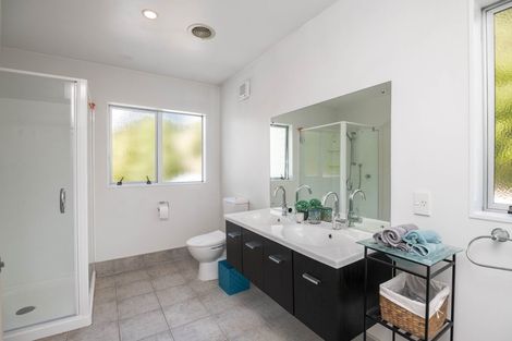 Photo of property in 7 Winsley Terrace, Churton Park, Wellington, 6037