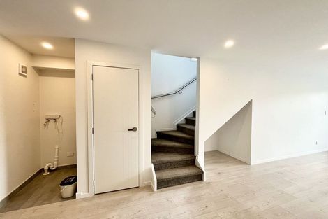 Photo of property in 1/98 Lincoln Park Avenue, Massey, Auckland, 0614