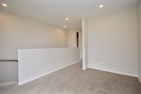 Photo of property in 41d Camelot Place, Glenfield, Auckland, 0629