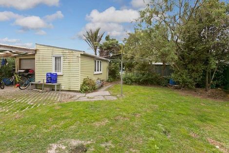 Photo of property in 45 Miro Street, New Lynn, Auckland, 0600