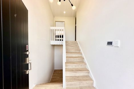 Photo of property in 15 Mcdowell Crescent, Hillcrest, Auckland, 0627