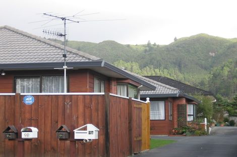 Photo of property in 4/9 Korau Grove, Stokes Valley, Lower Hutt, 5019