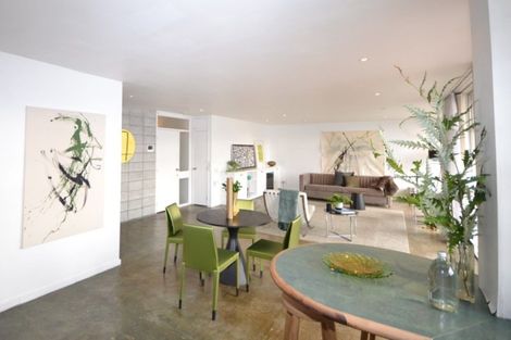 Photo of property in Dorchester Apartments, 144 Oriental Parade, Oriental Bay, Wellington, 6011